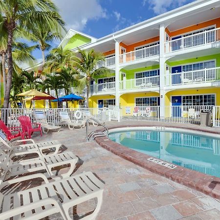 Pierview Hotel And Suites Fort Myers Beach Exterior photo