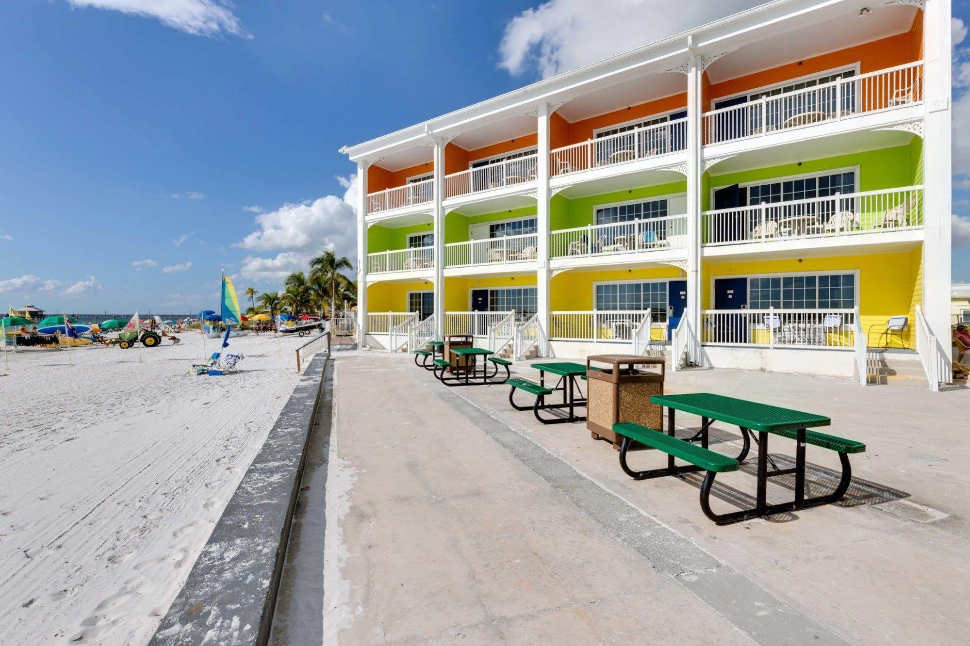 Pierview Hotel And Suites Fort Myers Beach Exterior photo