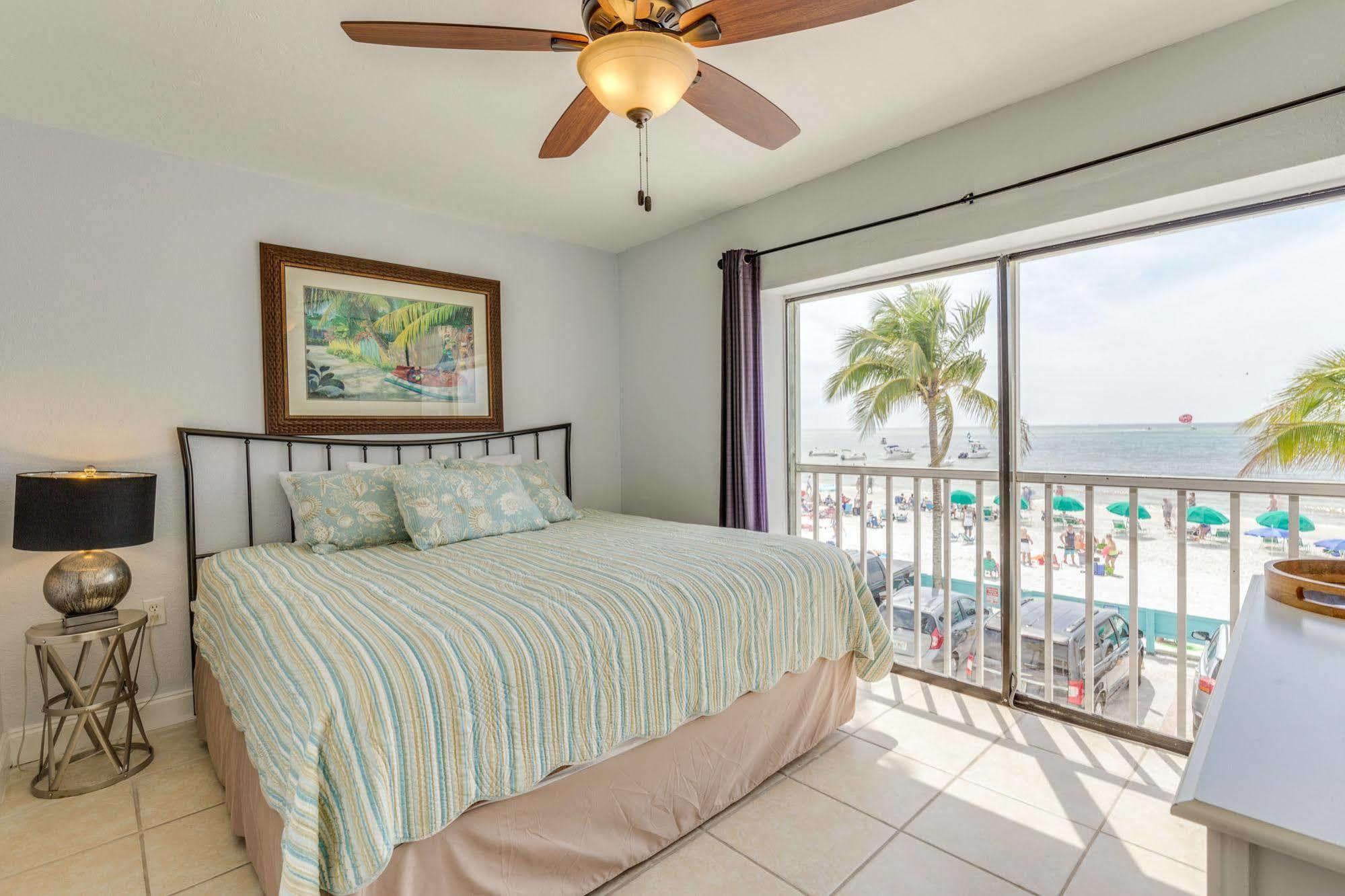 Pierview Hotel And Suites Fort Myers Beach Exterior photo