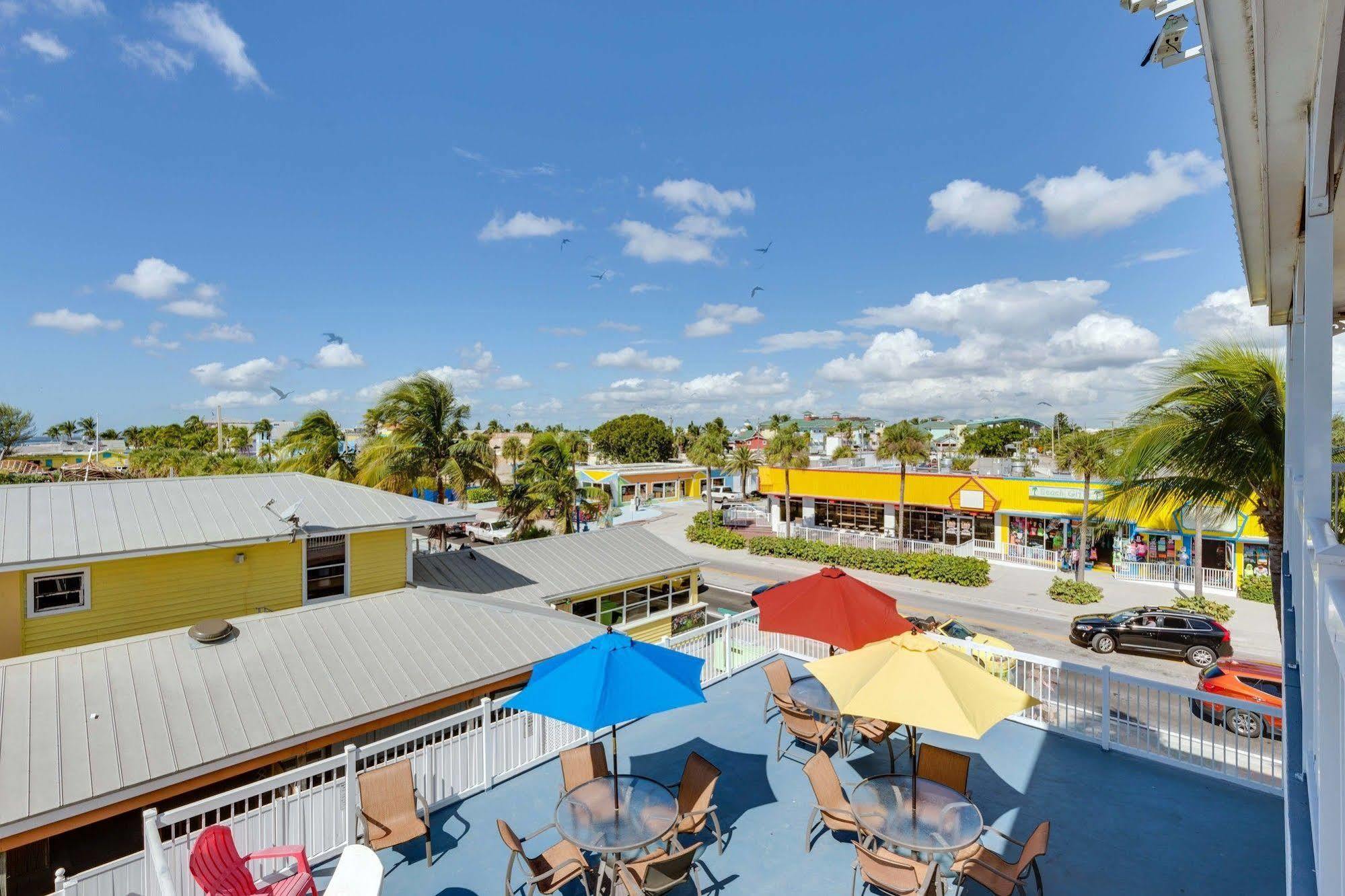 Pierview Hotel And Suites Fort Myers Beach Exterior photo